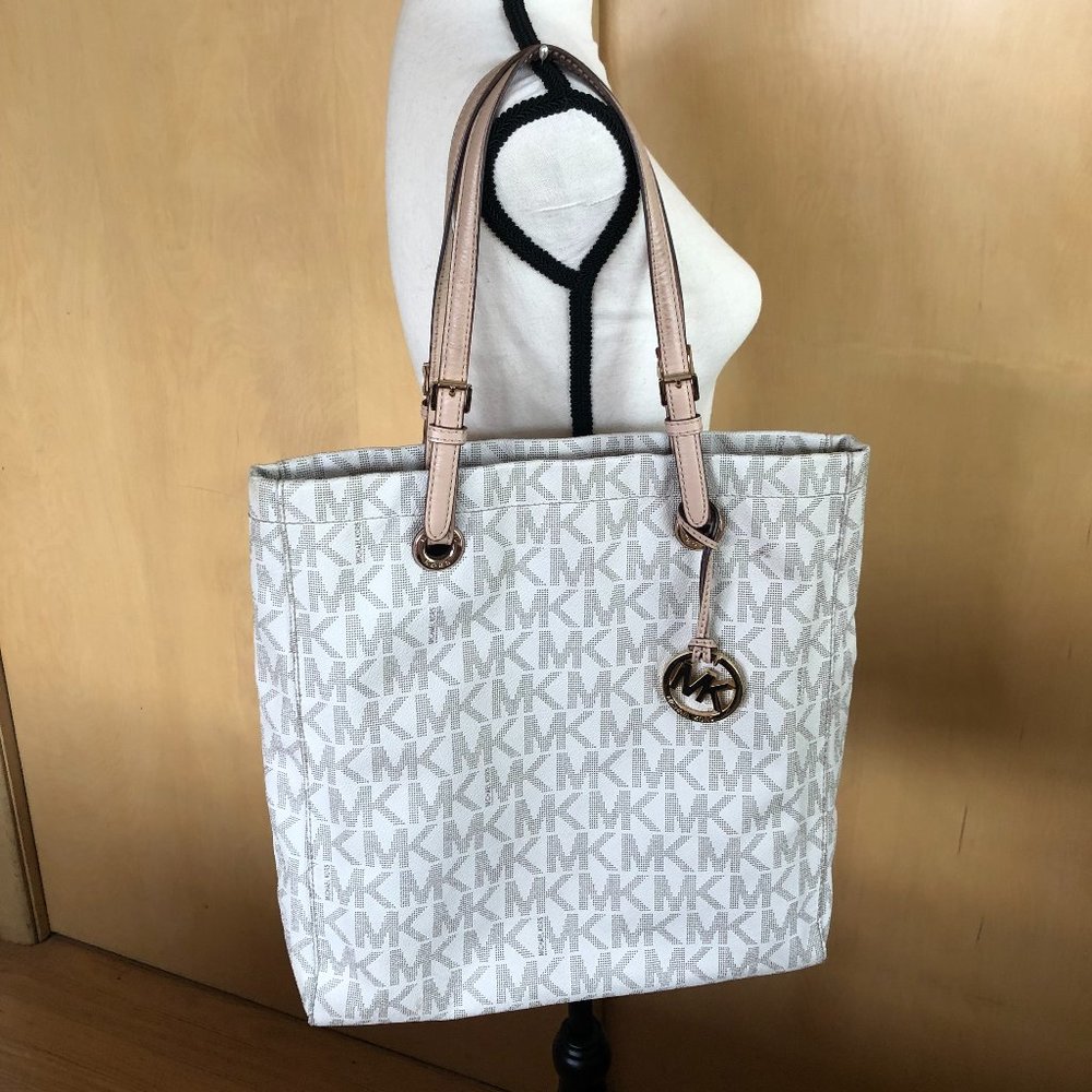 MICHAEL KORS LARGE SIGNATURE TOTE